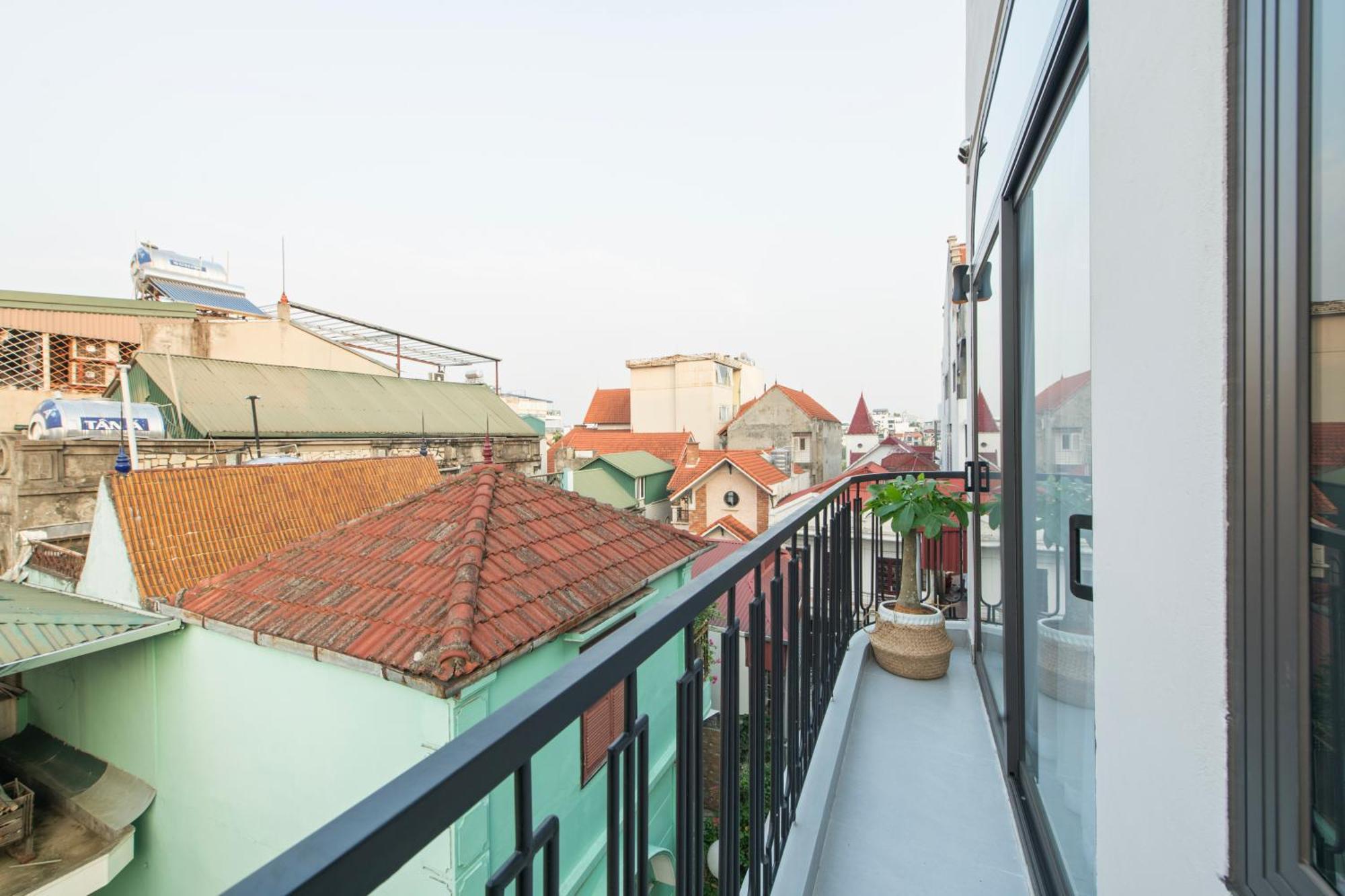 Khách sạn hẻo lánh Lane 9